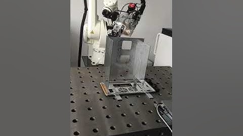 Robotic arm fiber laser welding machine  1