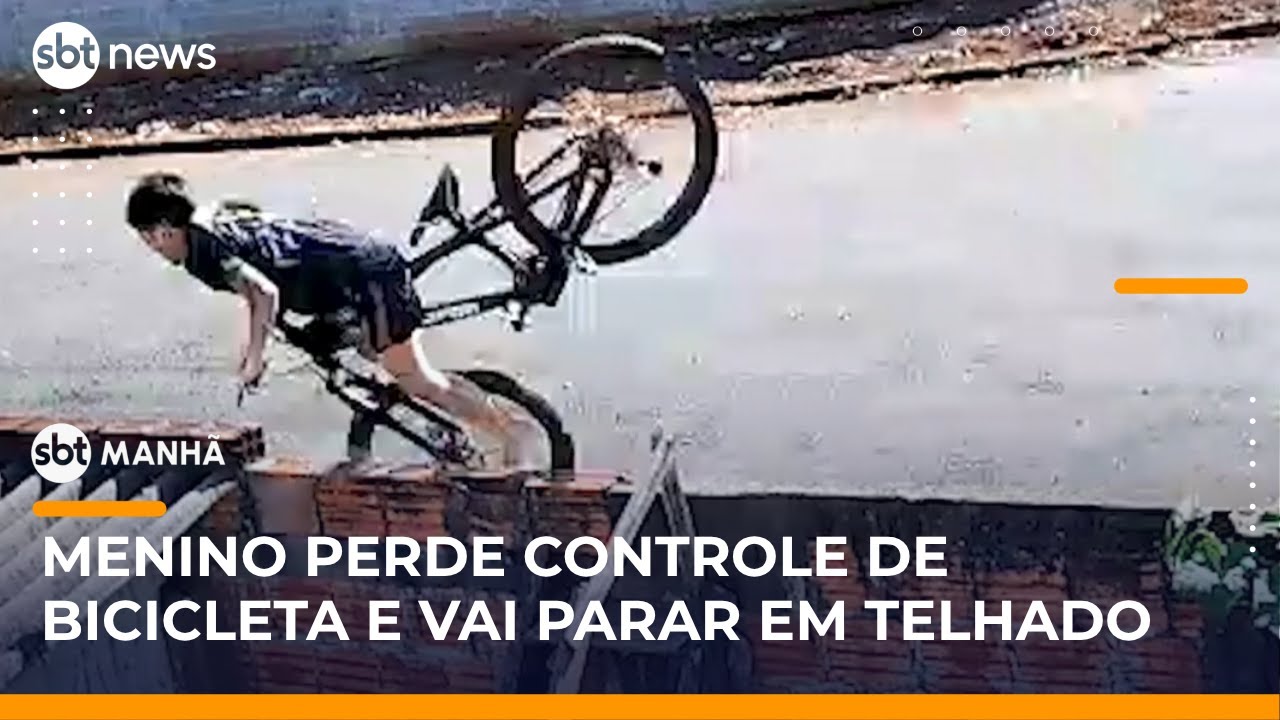 Menino de 11 anos perde controle de bicicleta e sobe em telhado | 