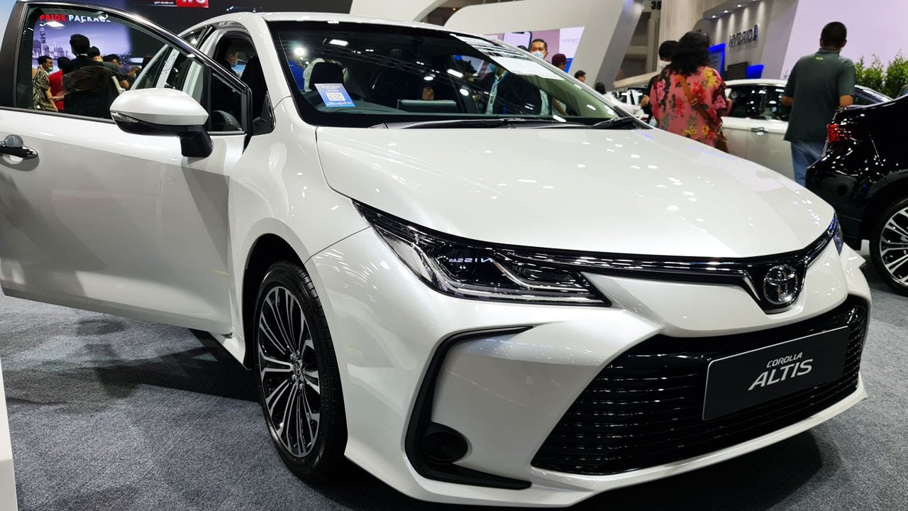 Đánh giá xe Toyota Corolla Altis 2021 Trẻ trung hấp dẫn hơn