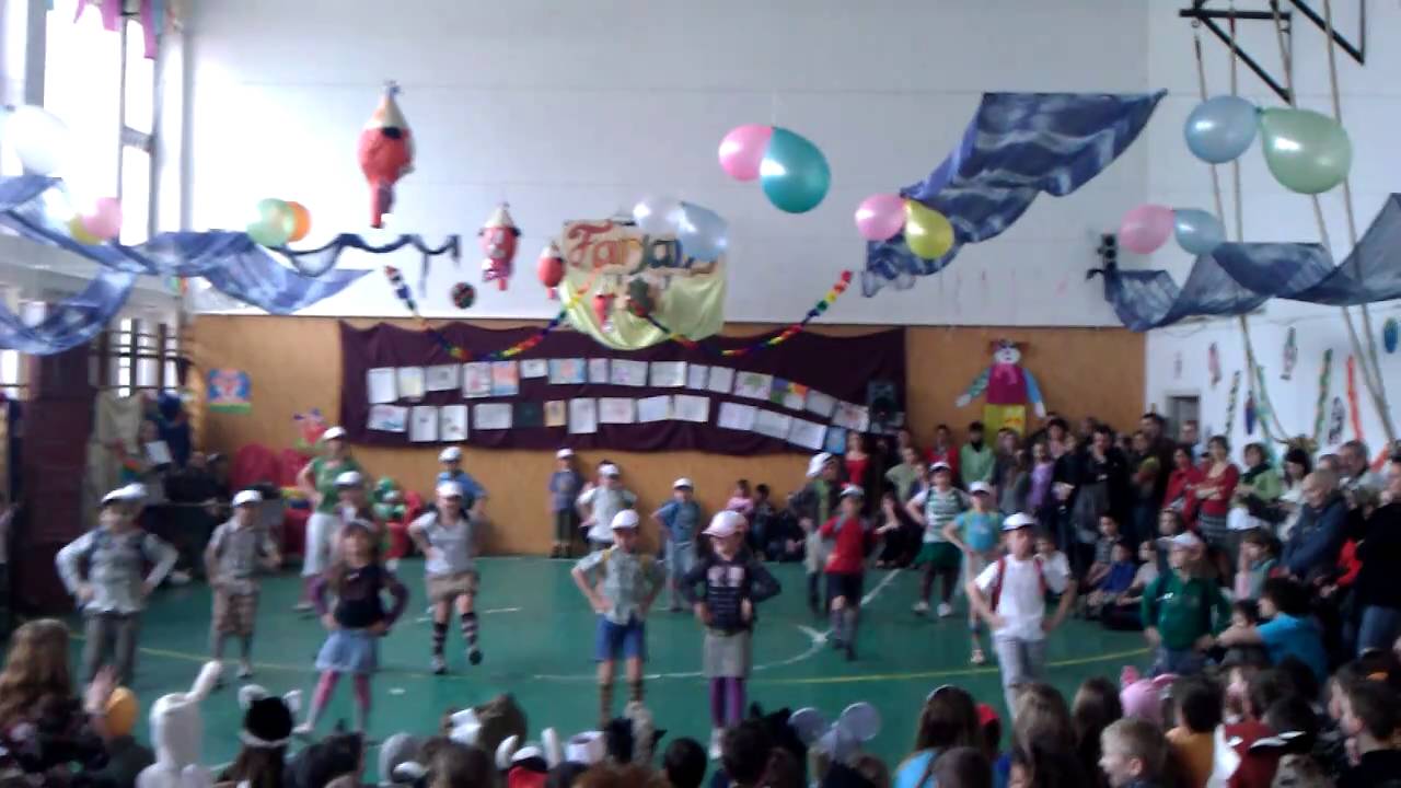 Bardos Lajos Altalanos Iskola 2 C Farsang 2011 Youtube