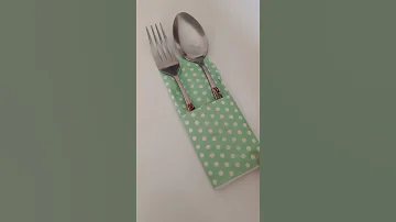 أسهل طريقة لطي المناديل الورقيه لموائد الطعام Art Paper Tissue Design Paper Tissue اكسبلور 