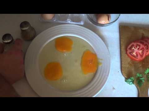 Video: Je Možné Uvariť Vajíčko V Mikrovlnnej Rúre