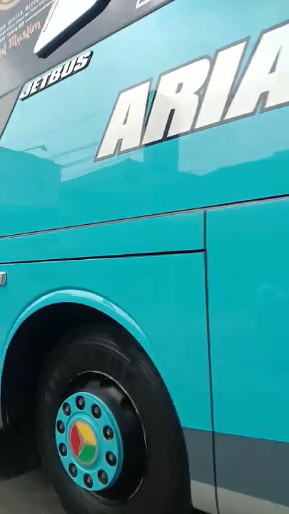 VIRALL!!! BUS ARIA SURYA JULUKAN GENGONG MEMAINKAN TELOLET MANUAL HARI MERDEKA