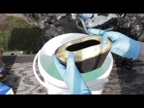 Video: Come si pulisce un filtro dell'aria ATV?