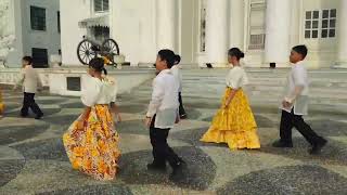 Group 4 performance task ( Waray-waray folk dance)