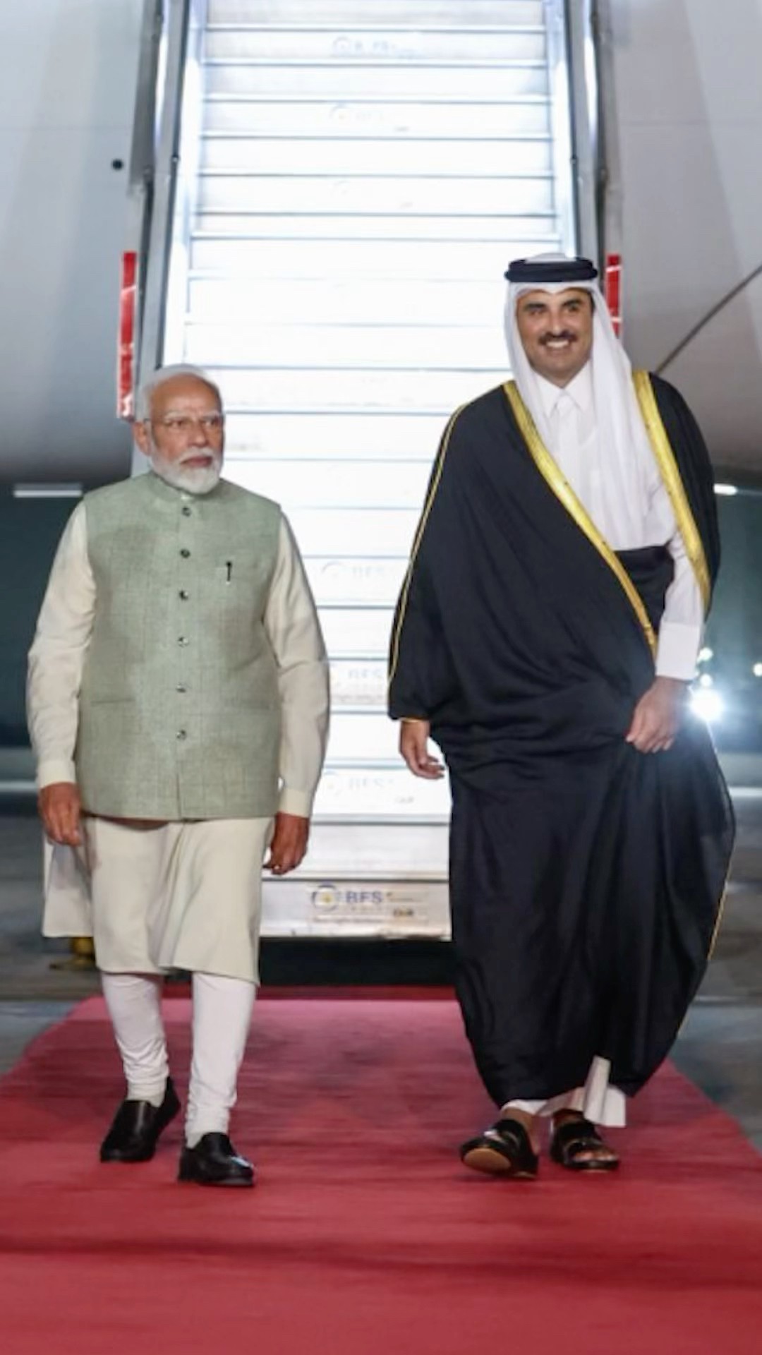 PM Modi personally receives Amir of the State of Qatar upon his arrival in New Delhi