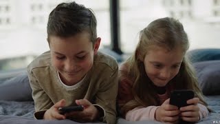 Pros and cons of children using social media and its impacts