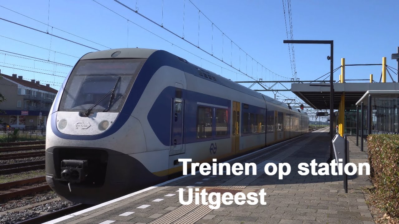 Treinen op station Uitgeest - 20 september 2020