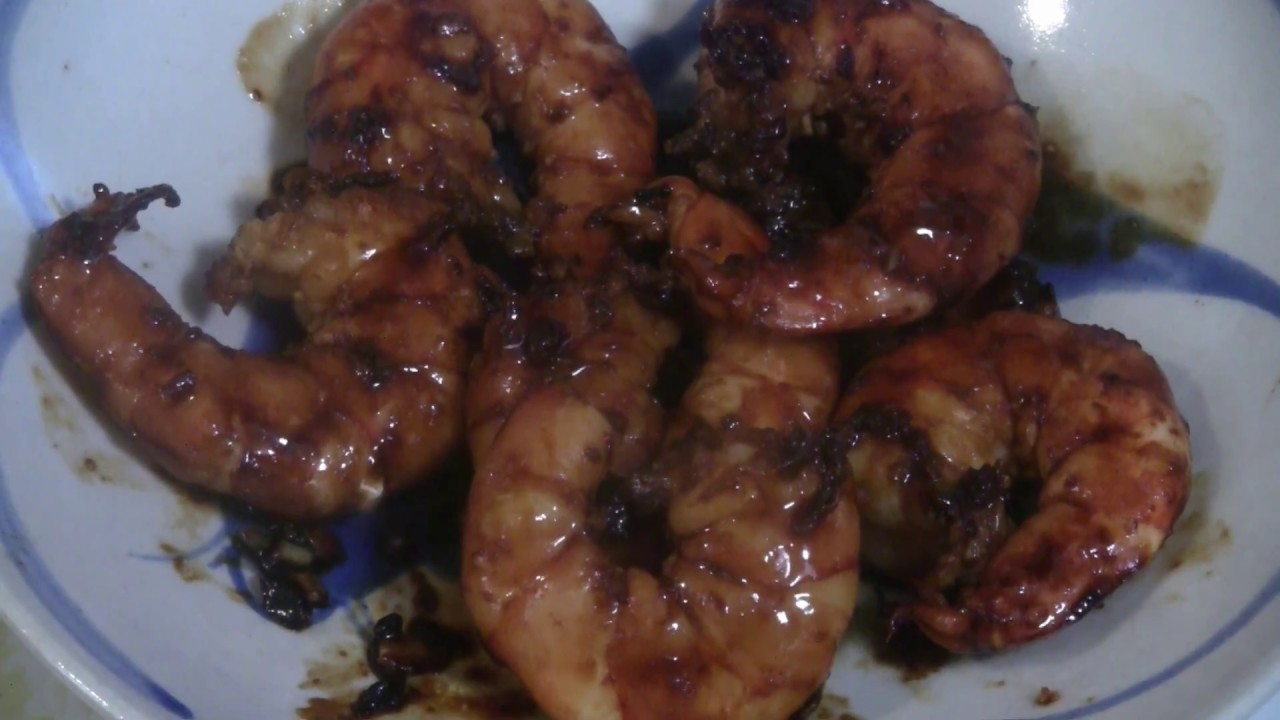 Soy Sauce Tiger Prawns With Ginger And Garlic (Master The Wok Hei) - YouTube