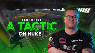FaZe's Nuke Tactic: Upper Half Buy vs Na'vi (CS:GO Strategy Breakdown)