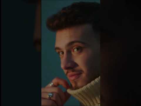 عطوني رايكم يمكن الغنيه لبنات بس انا حبيت يلا قولو مو حلو