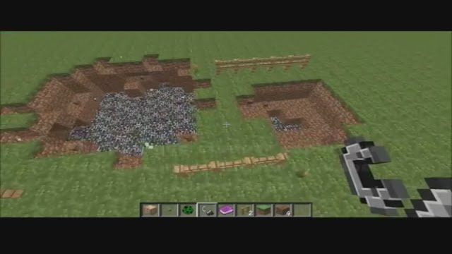 minecraft 1.8.7 Charged creeper explosion Vs. Regular creeper explosion!!!!!