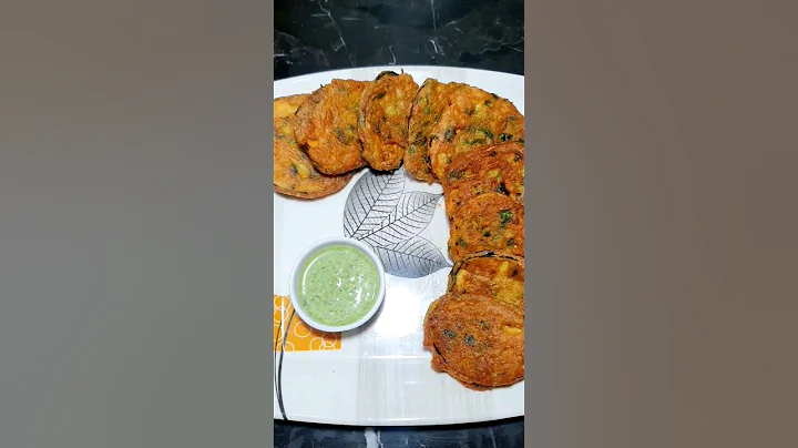 CRISPY BAINGAN KE PAKODE RECIPE - A Tasty and Easy-to-Make Recipe | CWM ❤️ #shorts