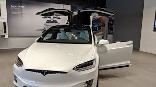 Салон Тесла Обзор всех моделей Tesla в салоне штата Техас Tesla model 3 Tesla model S Tesla model X