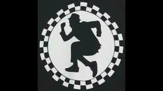 Download lagu COLLONYET - Siti Aminah