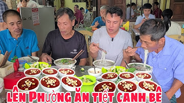 lên phường ăn tiết canh bê. bún phở bò, lê Toàn Food,lần đầu đưa 2 thánh 70 tuổi đi
