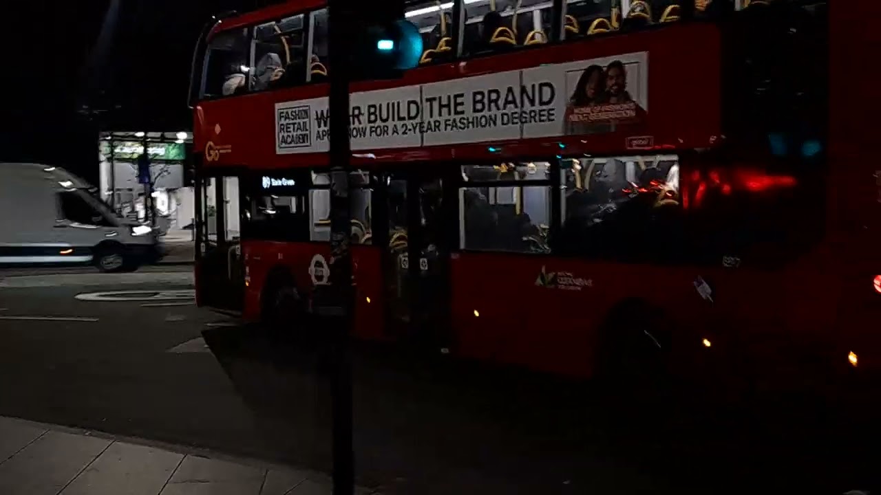 (Uncommon Working) Go Ahead London EP7 LG71DZO Route 89 at Lewisham Station - 12/12/2025
