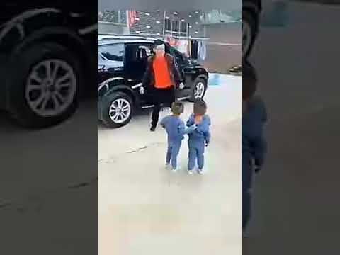للي عندو بحال هاذو الله يعينو
