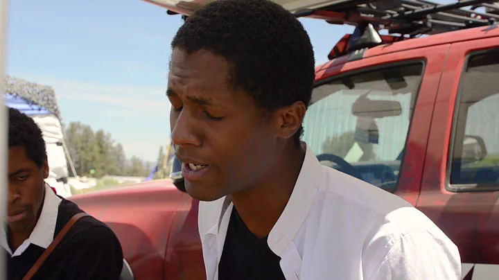 Yakima Pop-Up Stage: Ron Artis II & Stevon Artis - "Who We Are"