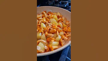 картошка с лисичками