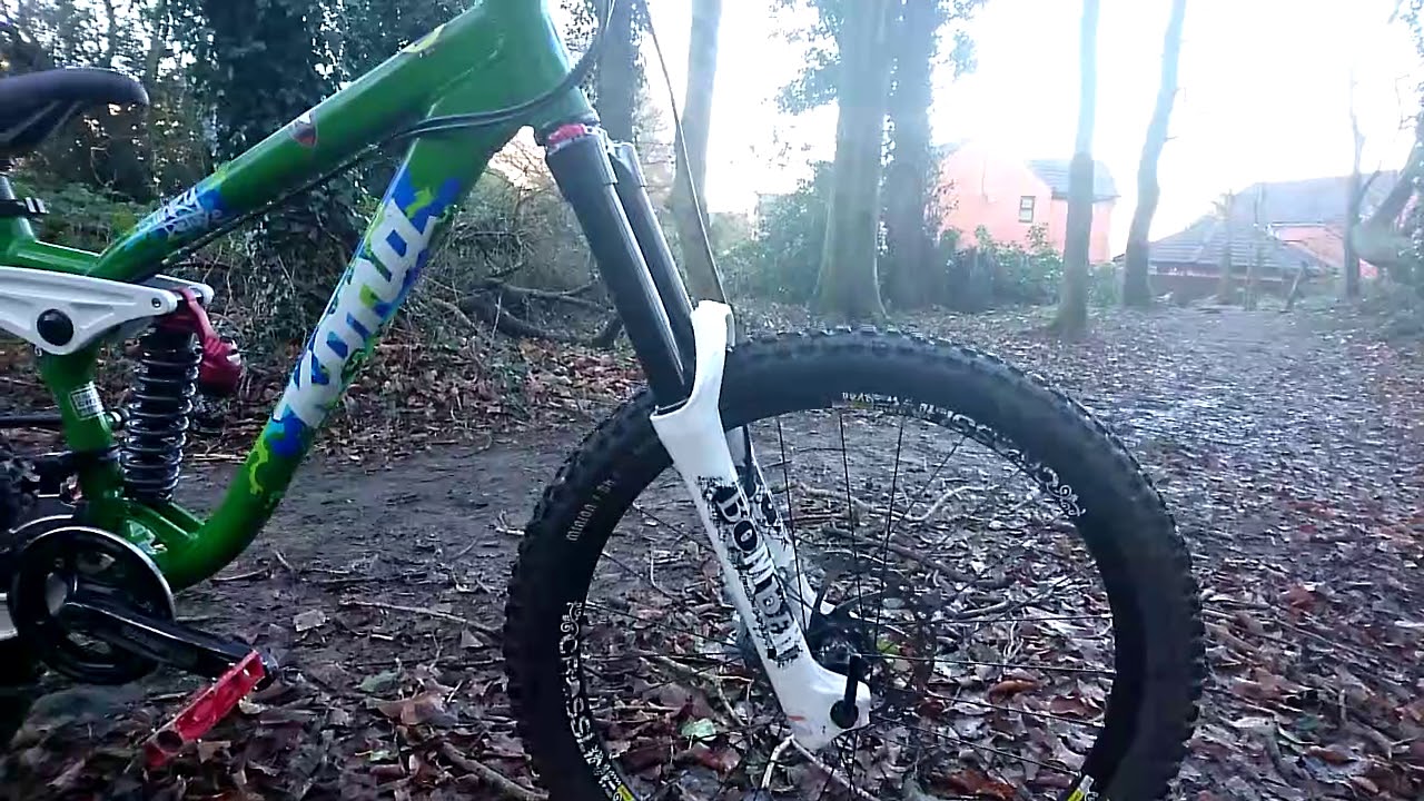 Kona Stinky Giant Glory – Otosection