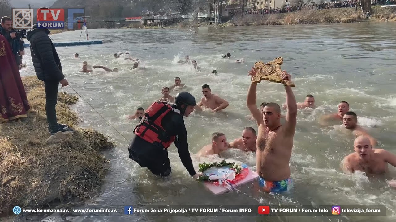 Plivanje za časni krst u Prijepolju 2023 – pobednik Teodor Filipović