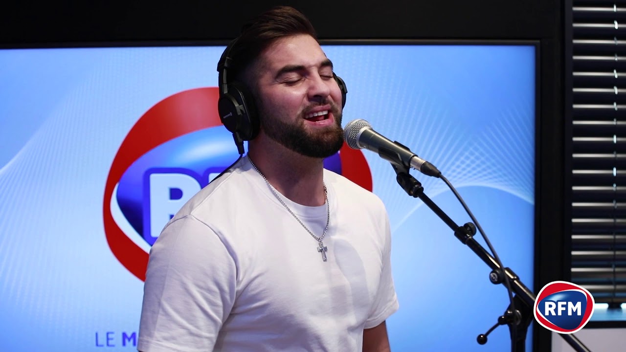 Kendji Girac chante 