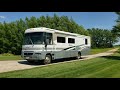 2004 Winnebago Adventurer W22 Motor Home