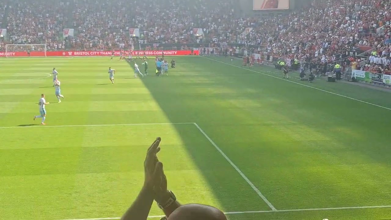 BRISTOL CITY V CHARLTON ATHLETIC| PLAYERS WALKOUT FROM AWAY END! BCFC 0 CAFC 0 