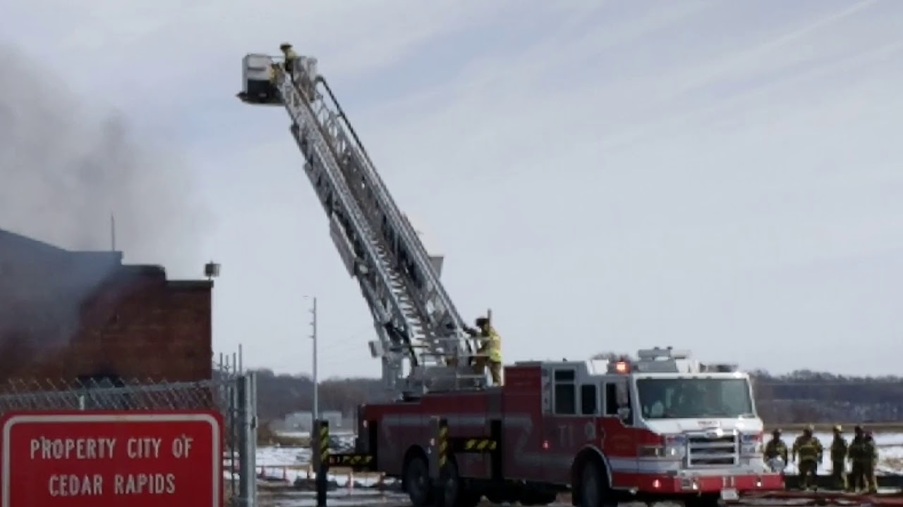 Cedar Rapids Fire Department Truck 1 Aerial Operations - YouTube