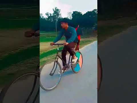 Rider gaing wheeli