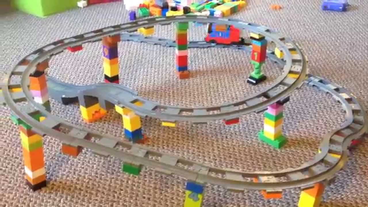 duplo train rails
