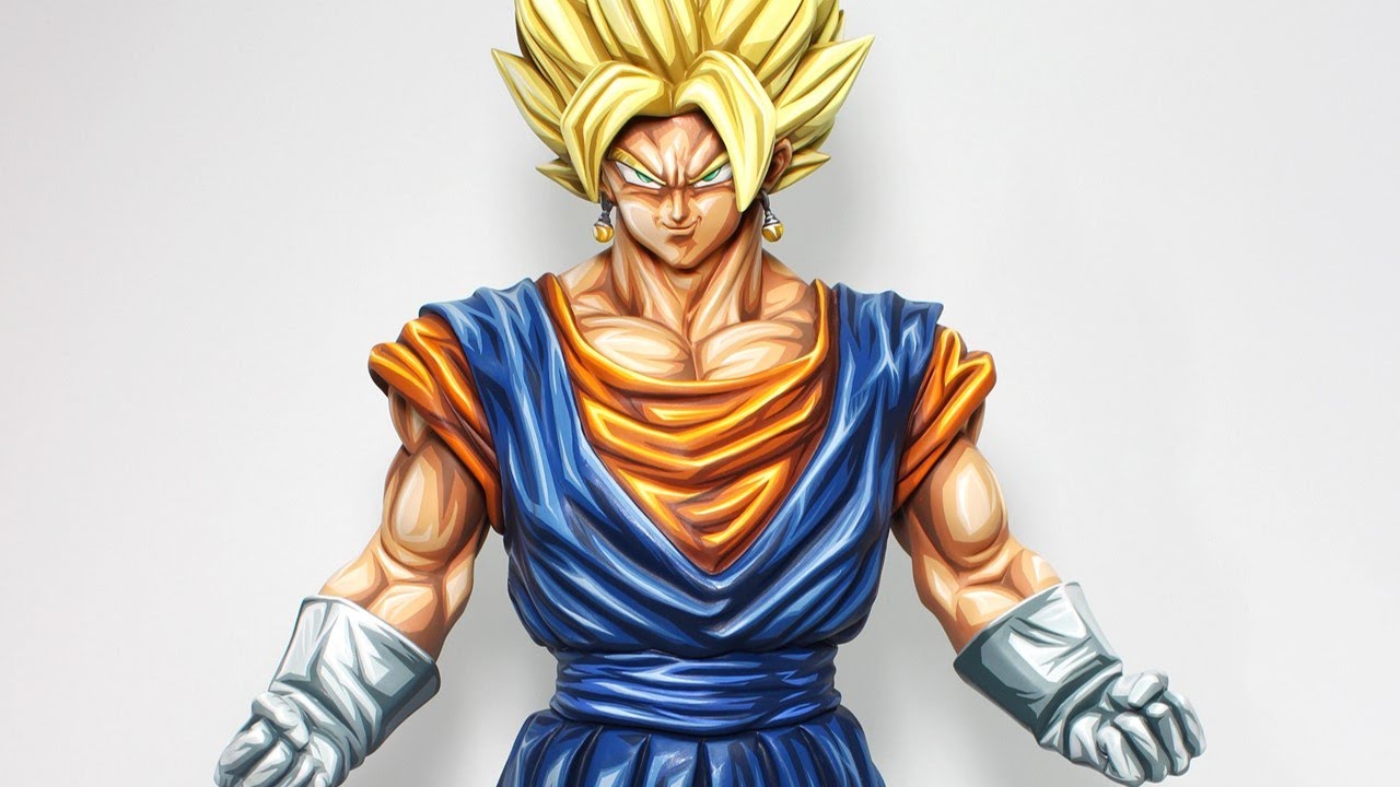 Художник-портретист рисует огромную фигурку, которая даже не помещается в свой футляр... [Dragon ...