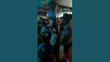 Khách siêu đông xem show Nàng Tiên Cá tại VinWonder Phú Quốc #shorts #amazing