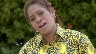 Sia  Yamune Band  Anne Moesieri