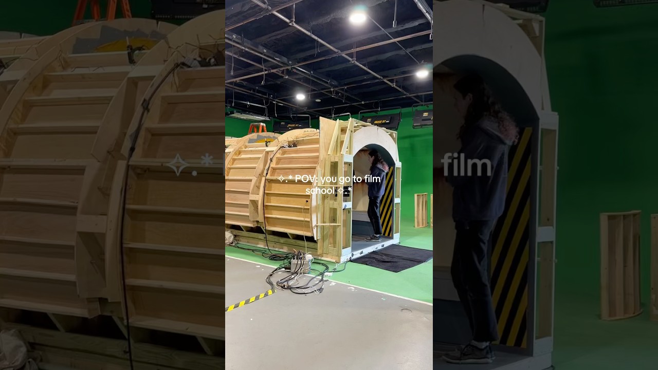 FILM SCHOOL🎬⭐️💖 