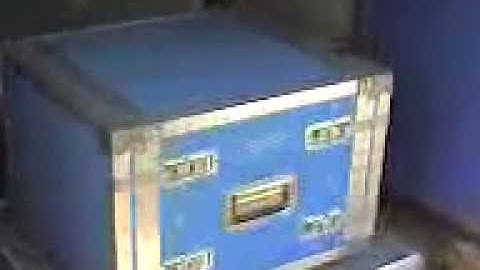 Loading a Synclavier II into a flight case