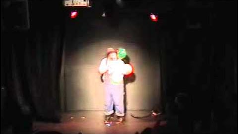 Faeble Kievman, Clown balloon clown act