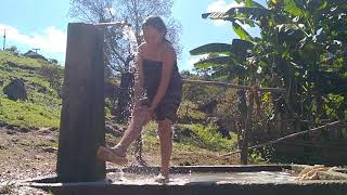 Nkauj Hmoob Toj Siab Da Dej Ntxim Hlub