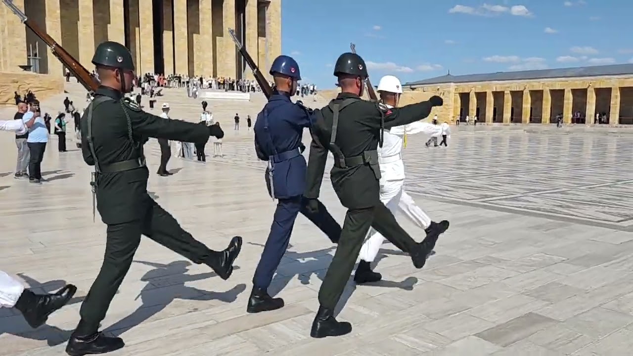 Anıtkabir nöbet değişimi