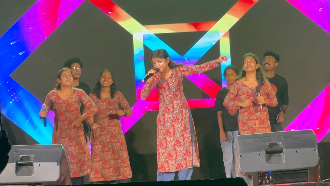 Muppathi mukkodi സ്റ്റേജ് തകർത്താടിയ Muthappan song #nadanpatt #muthappan #