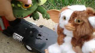 Gremlins Gizmo And The Truck With Fun Toys Tv