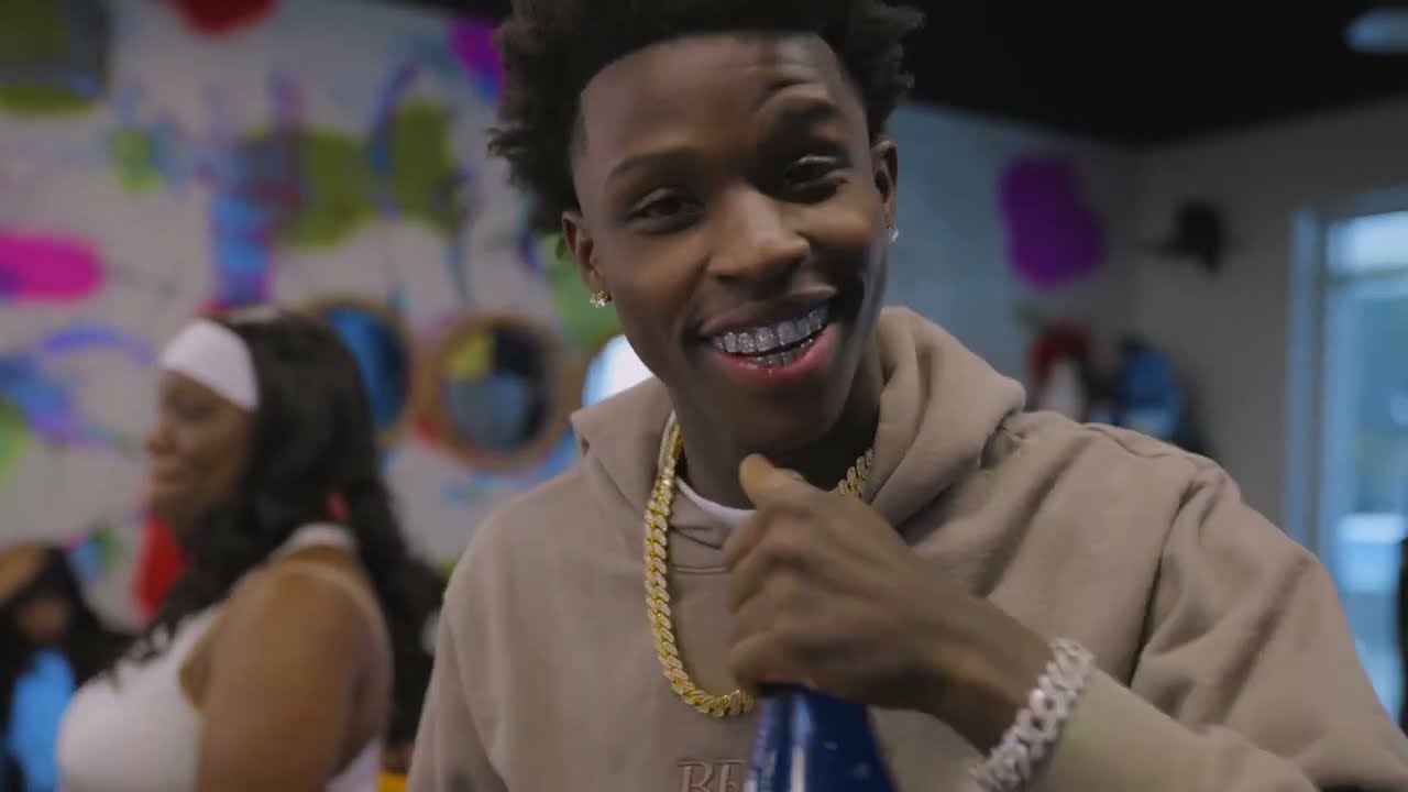 21 Savage Has Straightforward Answer About If He Would Help Squash NBA  Youngboy & Lil Durk Beef 