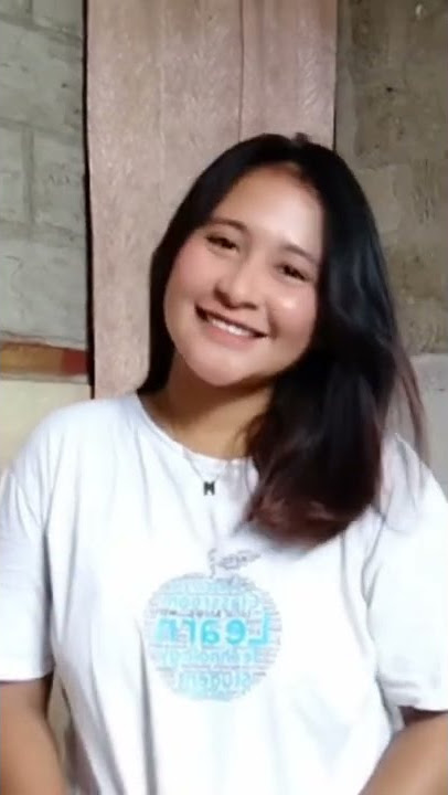 Cewek Ini Memang Asli Mirip Prilly Latuconsina
