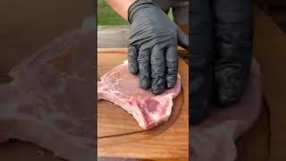 Chuletas De Cerdo A La Parrilla