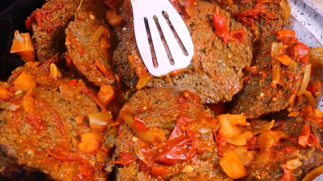 عندك عزومه وعيزه اكله ضخمة واقتصادية وكمية التوفير كباب اللحمه المفرومة بالبرغل _ بنت الشيف