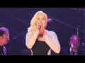 Kellie pickler makes emotional return to the stage at a special concert