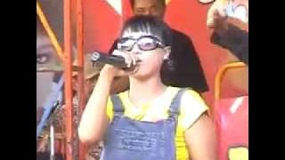 YouTube - bokong gatel dian prima live.flv-reanknewart-channels