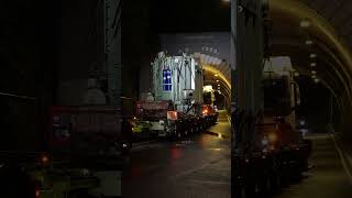 Heavy load coming through!