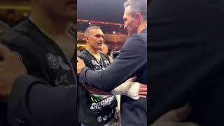 Усик помстився Тайсону за Кличко  🇺🇦 Usyk &amp; Klitzchko share a moment post-fight. For Ukraine 🇺🇦